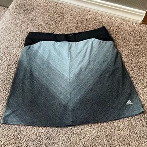 Adidas Golf Skirt - Size M - never worn